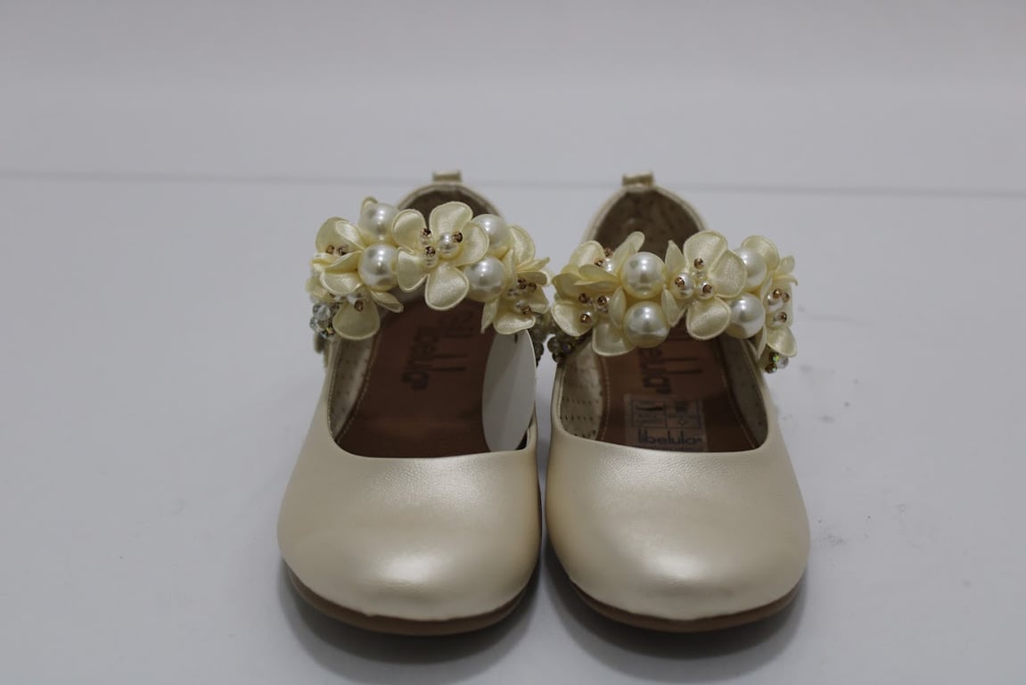 Queen Paloma Ivory - Boutique Alexis